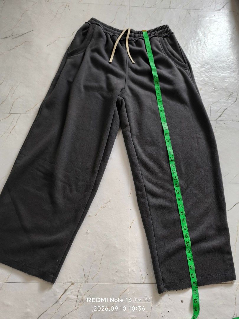 MNL SWEATPANTS BAGGY (Category: Trousers) located in Maragondon. Submitted by jayharvey66 (Listing ID 1460735703, Image 2). Description: .
