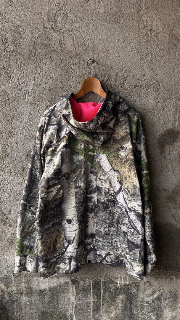 Mossy Oak Camouflage Hoodie (Category: Hoodies) located in Cabuyao City. Submitted by kisyana (Listing ID 1460808111, Image 2). Description: .