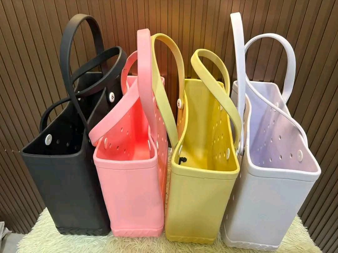 MULTI PURPOSE RUBBER BAGS (Category: Tote Bags) located in Baguio. Submitted by ellromavariety (Listing ID 1460902876, Image 1). Description: MULTIPURPOSE BAG ✅Durable ✅Waterproof ✅Super easy to clean Colors available: 🖤 Classic Black 🩷 Soft Pink 💛 Pastel Yellow 🤍 Clean White 📩 DM us to order yours today! Limited stocks only! 🛍️ DA: Baguio City/ La Trinidad 📍Open for shipping via JNT courier payment first w/ sf 📌 Credits to the rightful o