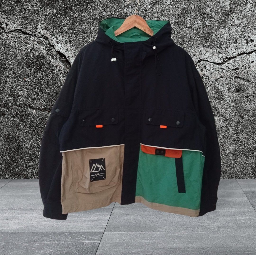 Multi-Pocket (Category: Coats, Jackets and Outerwear) located in Calatagan. Submitted by lyvertabora (Listing ID 1460752429, Image 1). Description: Dimension:L-28 W-25 colorate:9.7/10 very good condition .