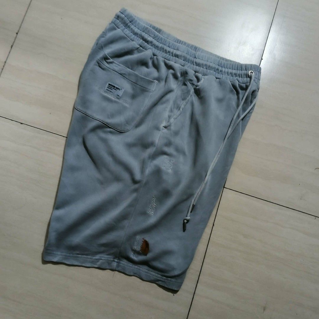 Musium Dept. Sweat Shorts (Category: Shorts) located in Manila. Submitted by thriftinefolife (Listing ID 1460849654, Image 2). Description: Excellent Condition 34-38 Waist 21 Length.