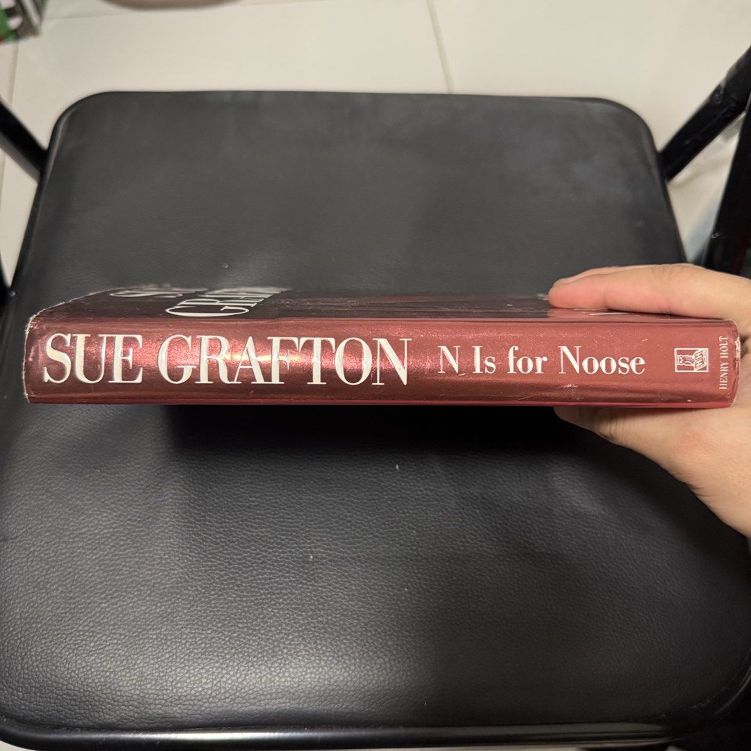N for Noose by Sue Grafton (Category: Storybooks) located in Caloocan City. Submitted by joziahrylandgelido (Listing ID 1460874818, Image 3). Description: rfs: need funds loc: south caloocan mop: gcash/cash mod: jnt/lalamove/meetup (if nearby/lrt stations).