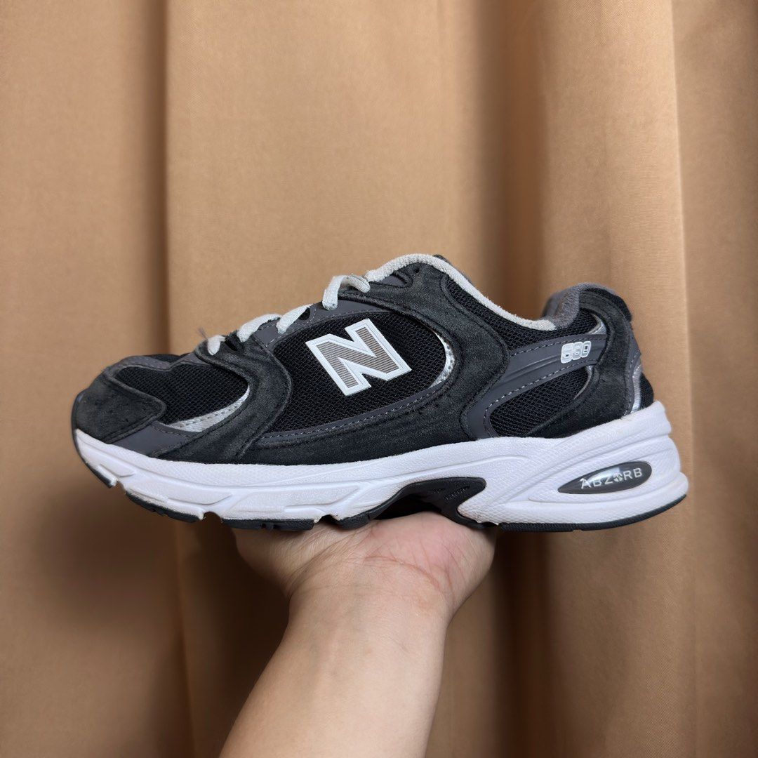 NB 530 (Category: Sneakers) located in Don Carlos. Submitted by rabearcelj59593 (Listing ID 1460897997, Image 3). Description: .