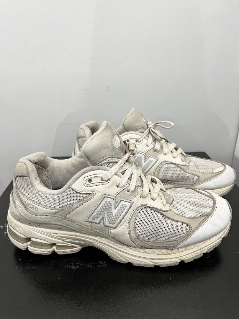 Nee Balance 2002R Sneakers (Category: Sneakers) located in Valencia. Submitted by yaku_lux (Listing ID 1460726963, Image 1). Description: New Balance 41.5 Size See pics for details.