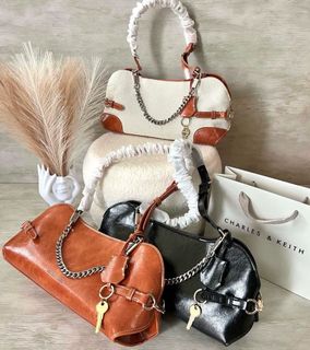 (Category: ) located in . Submitted by mjmassortedfinds (Listing ID 1460825240, Image 1). Description: .