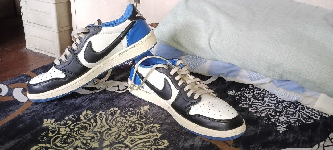 Nike Air Jordan 1 Low OG EX (Category: Sneakers) located in Manila. Submitted by jaime.castellvi20 (Listing ID 1460740166, Image 2). Description: Air Jordan 1 Low x Travis Scott x Fragment (Budget Batch / UA) SELLING PRICE: ₱2,000 (Slightly negotiable para sa mga seryosong buyer. Madali po ako kausap, PM lang ng offer niyo!) Kondisyon: Used - Good. Napakalinis na po nito at ready-to-wear na (paki-check na lang ang mga bagong larawan, pinakintab n