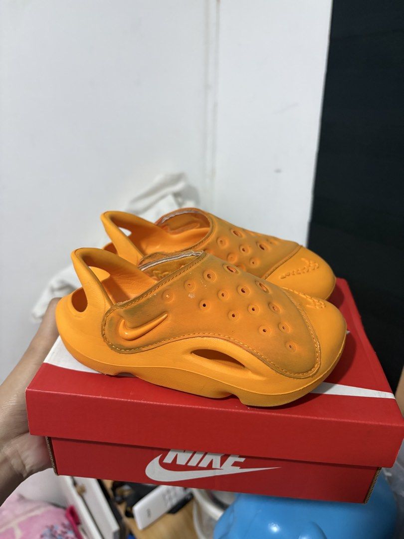 Nike aquaswoosh (Category: Babies & Kids Fashion) located in Manila. Submitted by chamendoza79060 (Listing ID 1460862133, Image 1). Description: size 10c NIKE AQUASWOOSH DI LANG AKO MARUNONG MAGLINIS 🤣 will send vid pag kailangan.