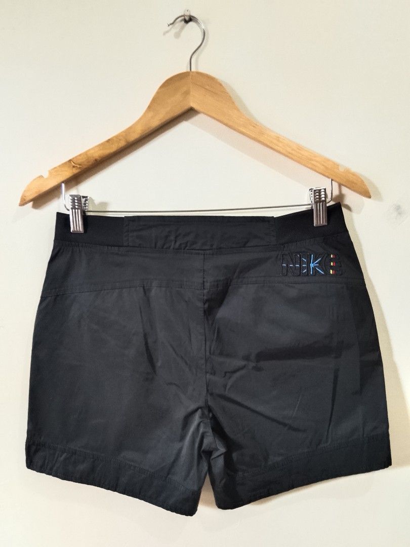 NIKE athletic fit-dry (Category: Shorts) located in Batangas. Submitted by 68.thrifts (Listing ID 1460829831, Image 2). Description: size: 28 x 13 material: nylon -good condi -no pinhole.