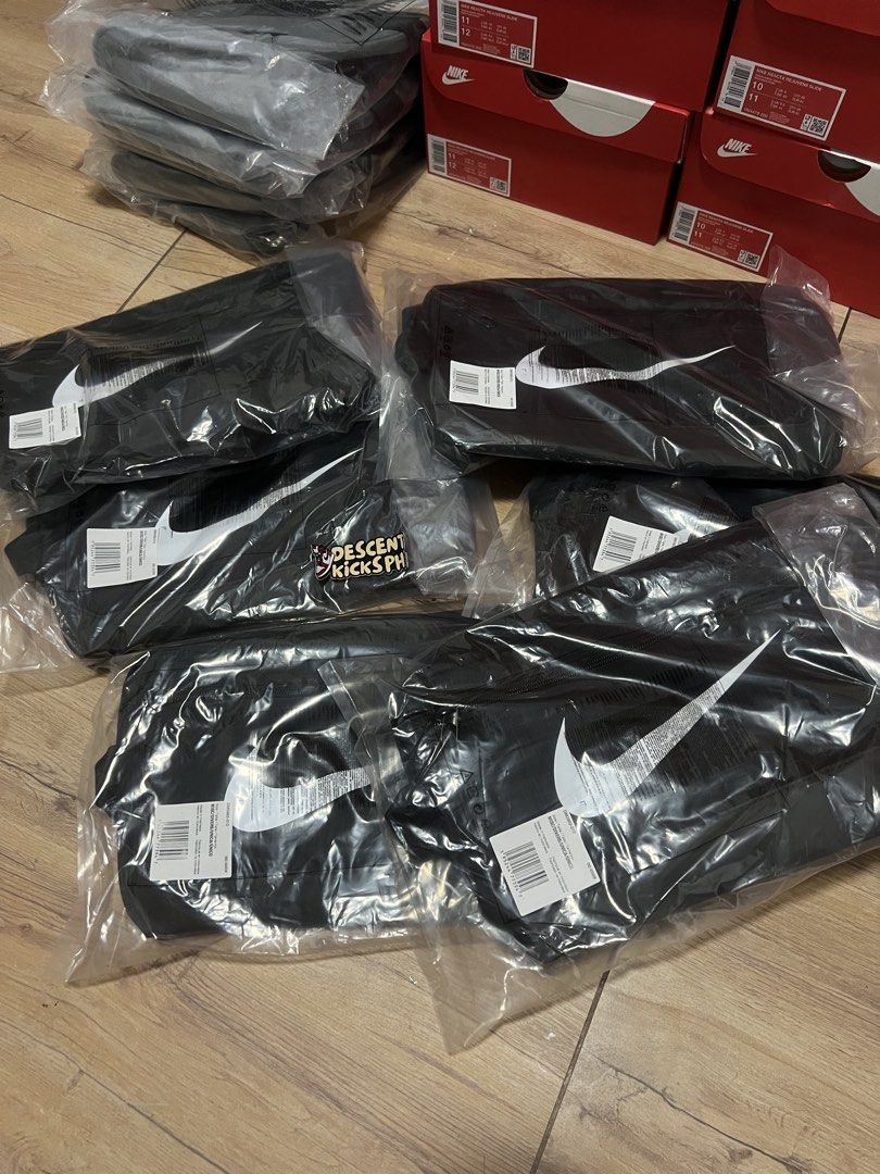 Nike Brasilia Shoebag 11L (Category: Backpacks) located in Manila. Submitted by jcpescasio24 (Listing ID 1460920008, Image 1). Description: Nike Brasilia Shoebag 11L ₱700 each ✅100% Legit ✅Complete & Brandnew ✅Unli Vouch Meetup: UPTC, Ever Commonwealth MOP: Gcash, BPI, BDO.