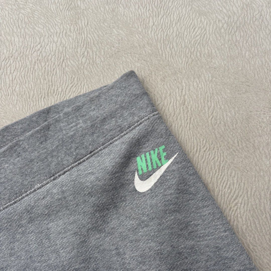 Nike Cotton Shorts (Category: Shorts) located in Baybay. Submitted by thrift.ed2023 (Listing ID 1460718232, Image 3). Description: Nike Cotton Short 28” to 32” Waistline Stretchable No Issue Need Wash Good as New.