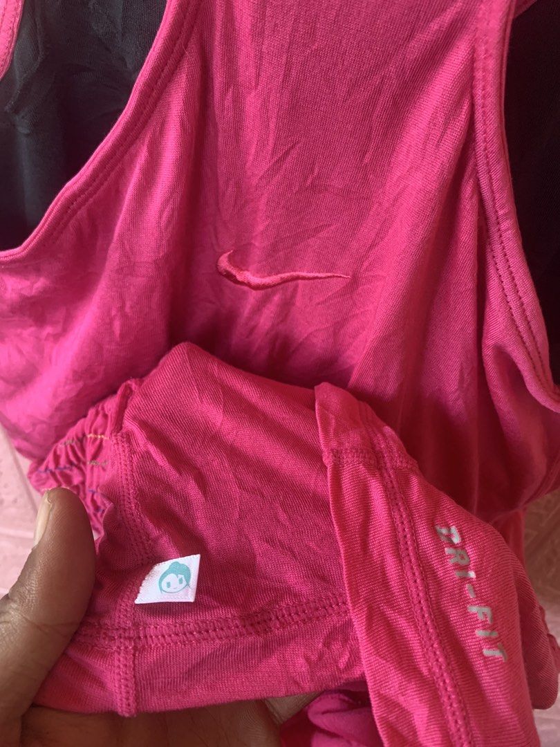 Nike Dri-fit Tank Top (Category: Sleeveless) located in Kabacan. Submitted by mansourrrrrr (Listing ID 1460736876, Image 3). Description: Nike Dri-fit Tank Top Size: Medium Excellent Condition Flawless.