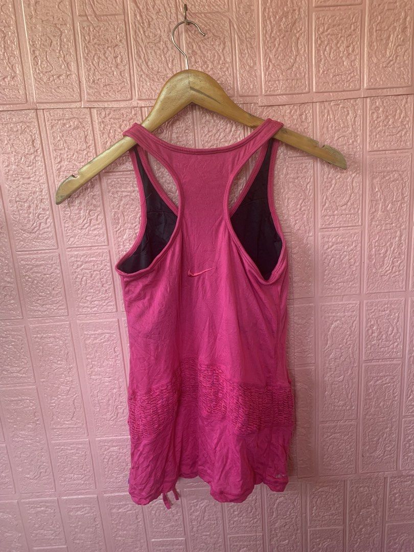 Nike Dri-fit Tank Top (Category: Sleeveless) located in Kabacan. Submitted by mansourrrrrr (Listing ID 1460736876, Image 2). Description: Nike Dri-fit Tank Top Size: Medium Excellent Condition Flawless.