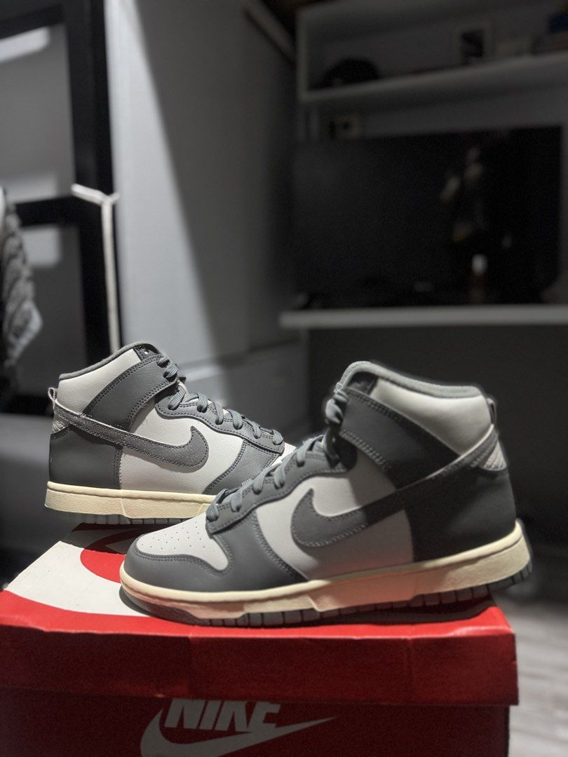 Nike Dunk High Vintage Light Bone (Category: Sneakers) located in Calamba. Submitted by snkrsm (Listing ID 1460882495, Image 3). Description: For Sale NIKE DUNK HIGH VINTAGE LIGHTBONE Brand New Size 9 Calamba laguna .