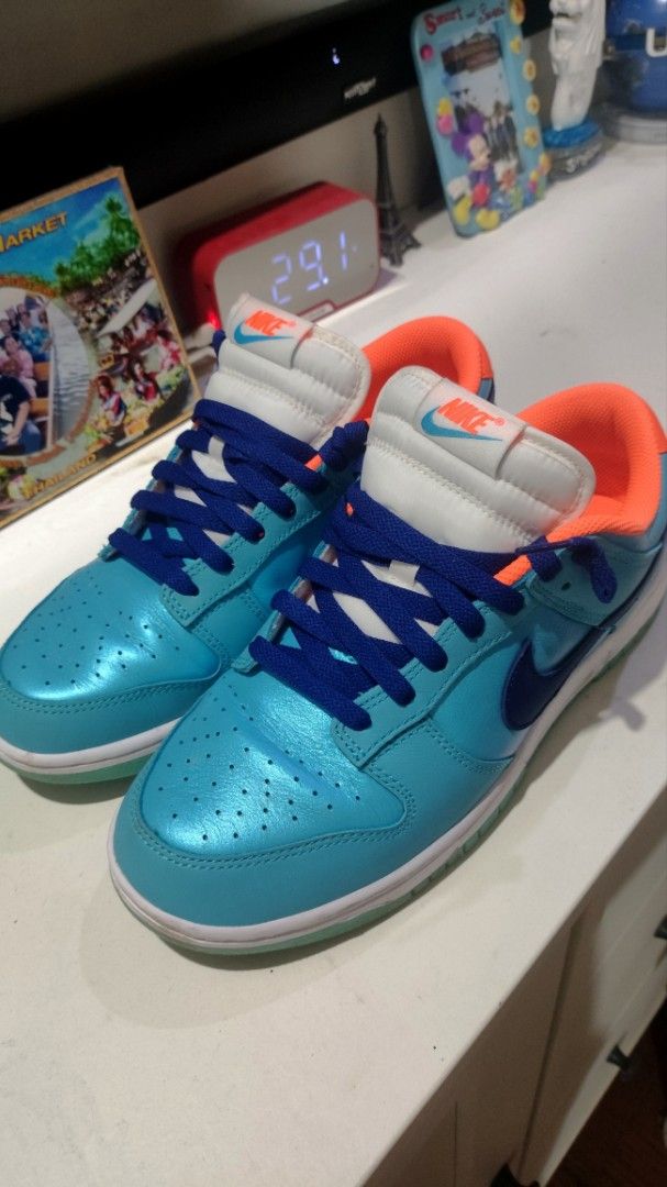 Nike Dunk Low SE Baltic Blue Total Orange (Category: Sneakers) located in Valenzuela. Submitted by rpmspreloved (Listing ID 1460755275, Image 2). Description: - Nike Dunk Low SE - Colorway: Baltic Blue and Total Orange - Style: Casual wear - Condition: Brand new (implied, but good to add if known) - Grab these cool kicks now!.