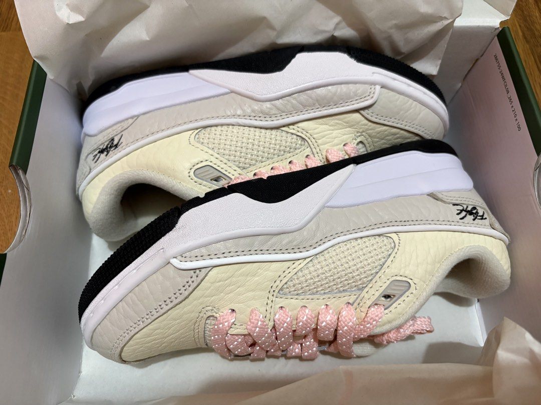 NIKE JORDAN COURT (Category: Casual Shoes) located in Manila. Submitted by zoemycat (Listing ID 1460720987, Image 2). Description: Brand new Nike jordan court Size 5.