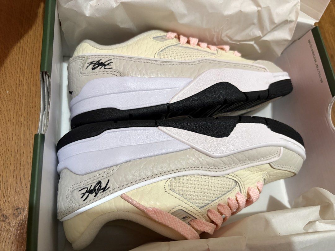 NIKE JORDAN COURT (Category: Casual Shoes) located in Manila. Submitted by zoemycat (Listing ID 1460720987, Image 3). Description: Brand new Nike jordan court Size 5.