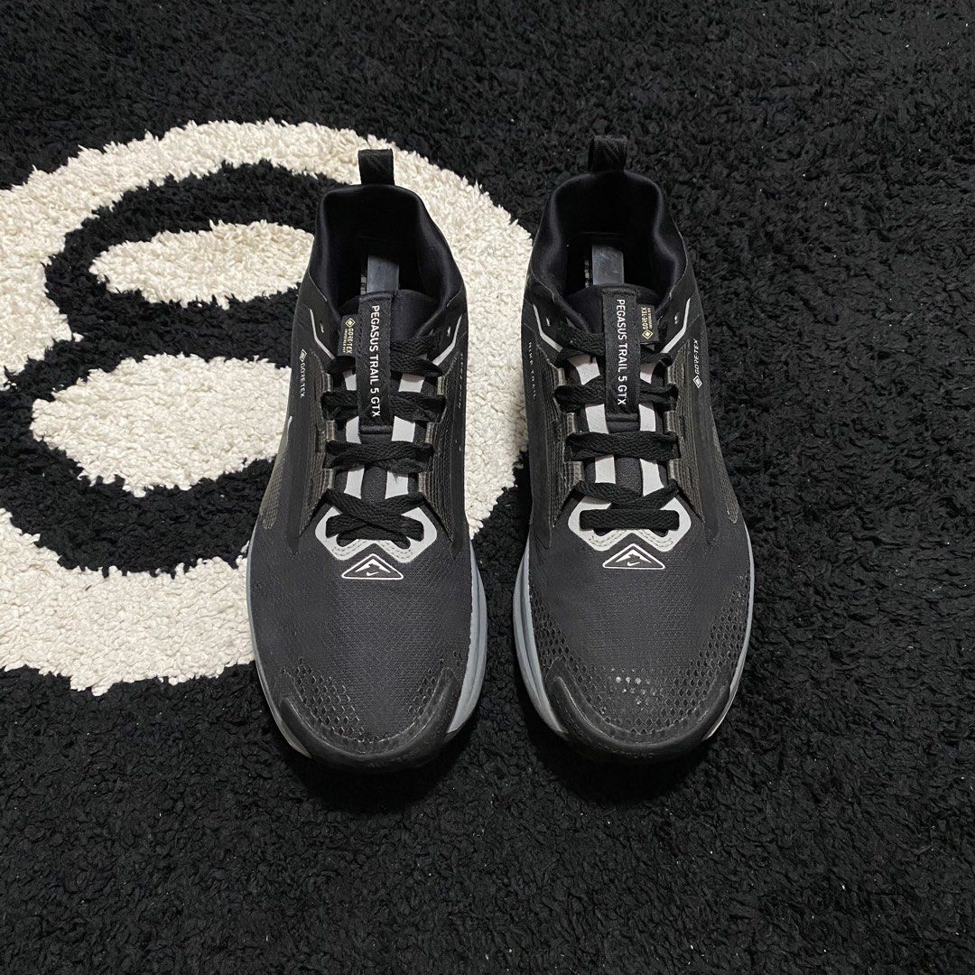 Nike Pegasus Trail 5 GTX (Category: Sneakers) located in Danao, Cebu. Submitted by sneaks_cebu (Listing ID 1460914557, Image 2). Description: Nike Pegasus Trail 5 GTX Size 9us 27cm -minor scratch Php 2,550.