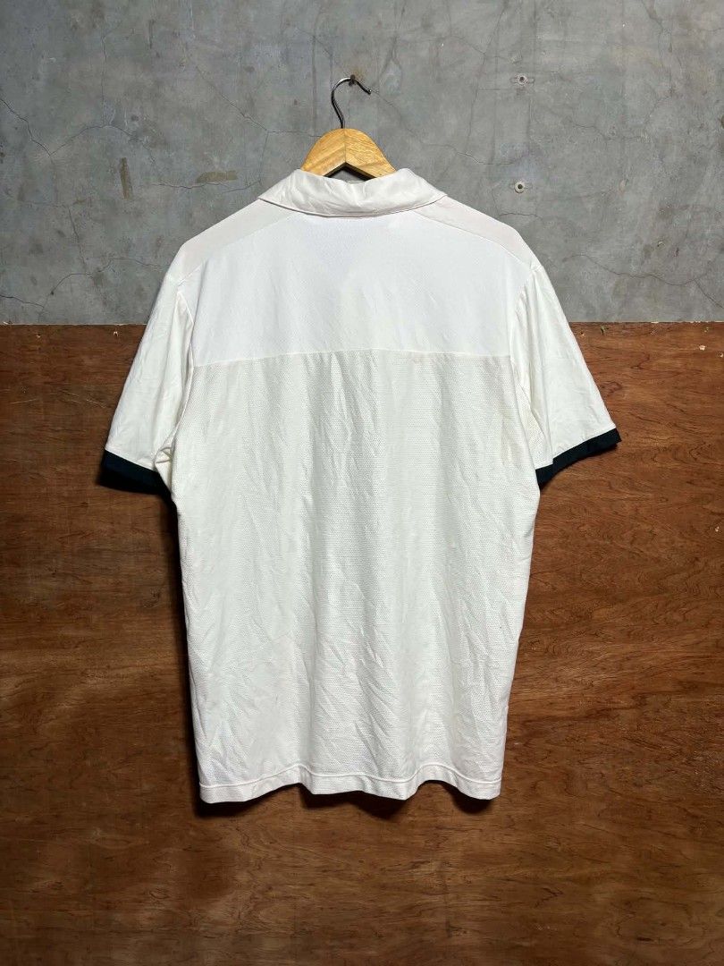 Nike Polo Shirt Drifit (Category: Activewear) located in Manila. Submitted by thriftinefolife (Listing ID 1460849168, Image 2). Description: Excellent Condition Color Rate 10/10.
