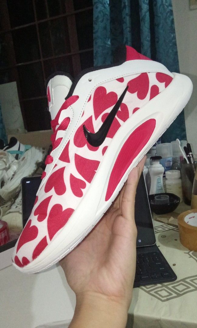 Nike Red Heart Swoosh (Category: Sneakers) located in Cainta. Submitted by wichaelthriftstall (Listing ID 1460850295, Image 2). Description: BRAND NEW CONDITION NIKE HEART SWOOSH with PATTERN WITH BOX INLCUDED FREE SHIPPING SIZE - 10/44 28CM OUR LOCATION - CAINTA RIZAL STO.DOMINGO FOR MORE DETAILS PLS BE ASSURE FOR THE QUESTIONS SALAMAT.