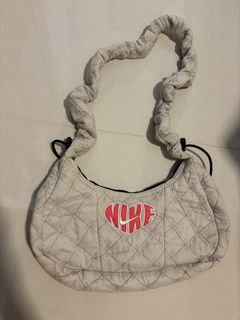 (Category: ) located in . Submitted by janesup (Listing ID 1460786537, Image 1). Description: .