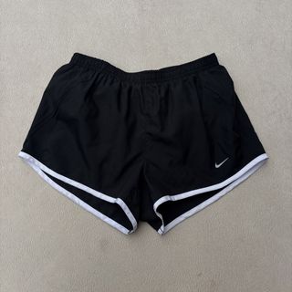 (Category: ) located in . Submitted by thrift.ed2023 (Listing ID 1460716753, Image 1). Description: .