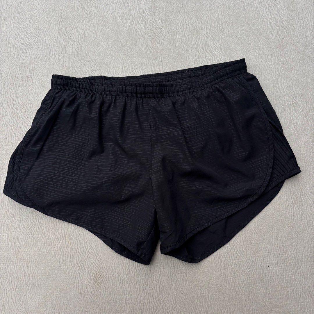 Nike Running Shorts (Category: Shorts) located in Baybay. Submitted by thrift.ed2023 (Listing ID 1460717050, Image 1). Description: Nike Running Shorts 24” to 30” Waistline Stretchable No Issue Need Wash Good as New.