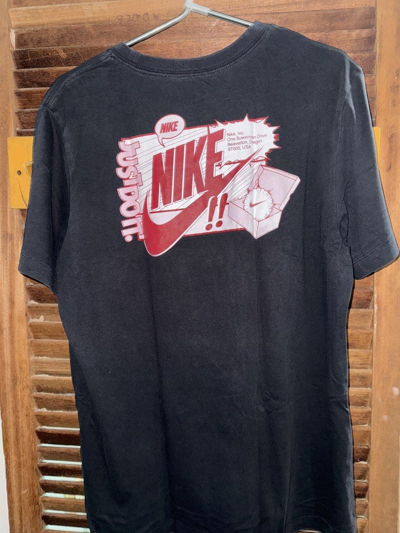 Nike shirt with back print (Category: Shirts) located in San Pedro. Submitted by vennizventura (Listing ID 1460767463, Image 2). Description: Size M in tag Guaranteed authentic No flaws Please note: Color may slightly vary in photos due to lighting. 😊.