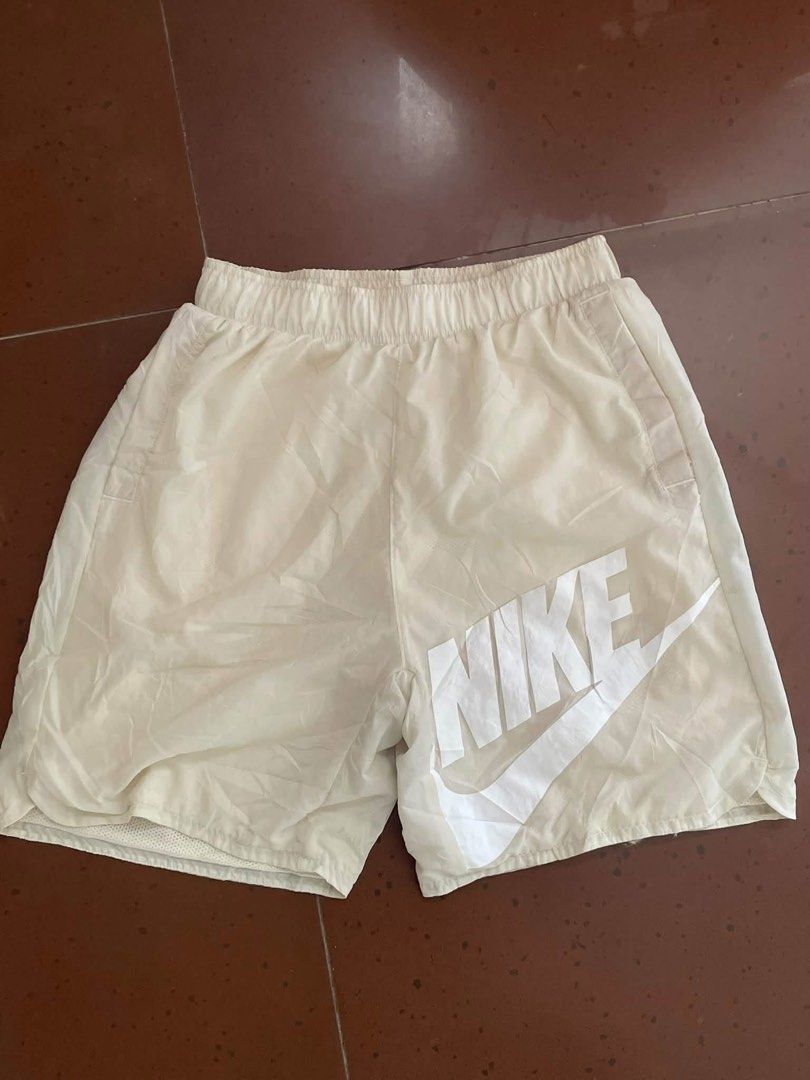 NIKE SHORT (Category: Shorts) located in Sagbayan (Borja). Submitted by cocolemonade12 (Listing ID 1460800057, Image 1). Description: -youth size -excellent condition -no issue -dimes 16x19.