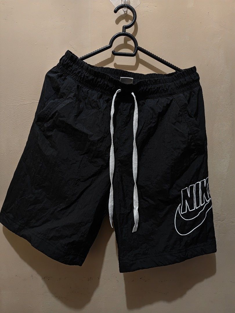 Nike Shorts aspack (Category: Shorts) located in Compostela. Submitted by legitseller2256 (Listing ID 1460898113, Image 1). Description: For sale Nike shorts as pack all size medium fits 30-32 waist Black Nike Woven Alumni Shorts very good condition 19 cm length no issue Black Nike Flex shorts in good condition issue: reflector and logo medyo blur na 5 inches length Gray Nike Flex shorts useable condition issue: reflector and logo medyo blur na p