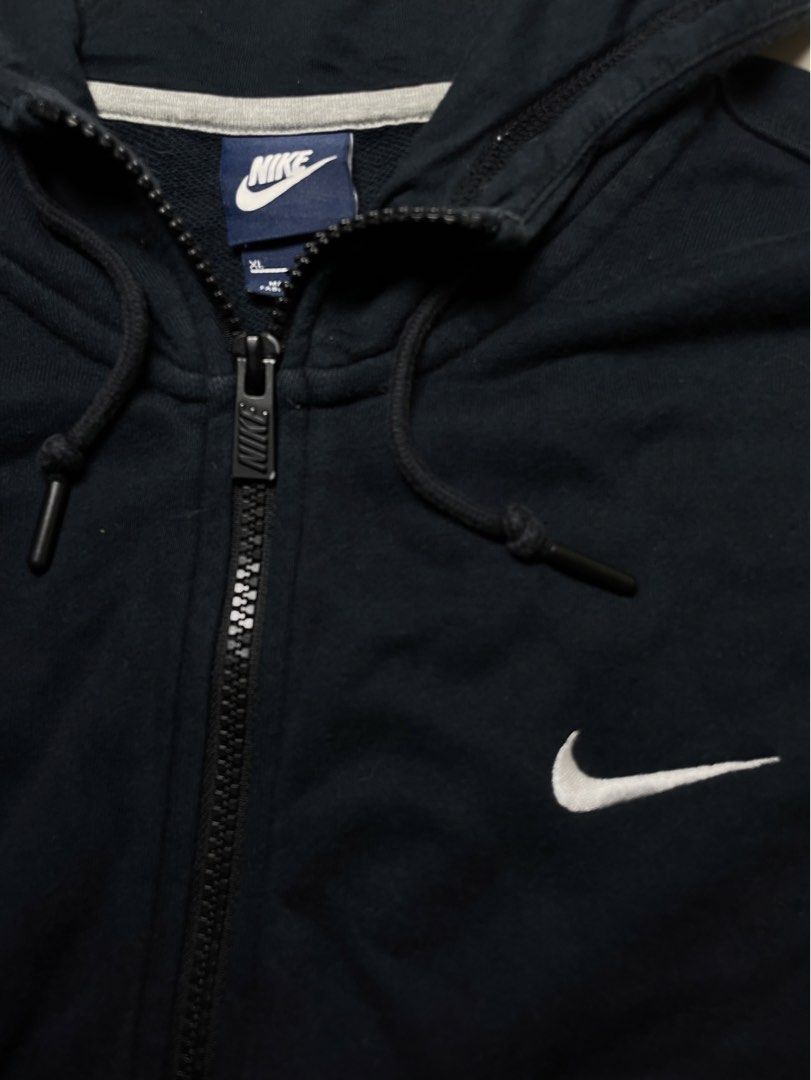 Nike Side Swoosh Hoodie (Category: Hoodies) located in Manila. Submitted by jarchive (Listing ID 1460785770, Image 2). Description: - No issue - Excellent condition - Size xl - 22 width - 29 length MOP: GCASH 📩.