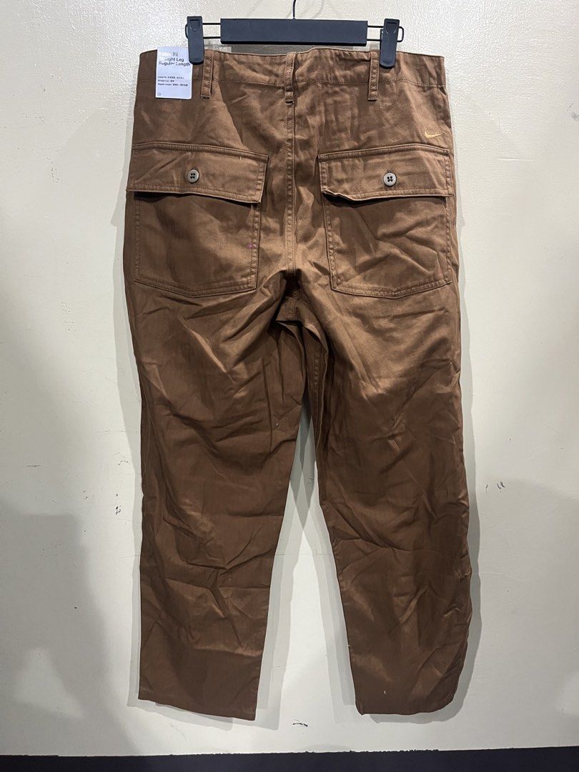 Nike Straight Cut Trousers/Brown / Size 32 (Category: Jeans) located in Camalaniugan. Submitted by anarchymonopoly052128 (Listing ID 1460914765, Image 1). Description: Waistline : 32 Inches Length: 39 Inches Thigh: 14.2 Inches Bottom Hem: 8 Inches .