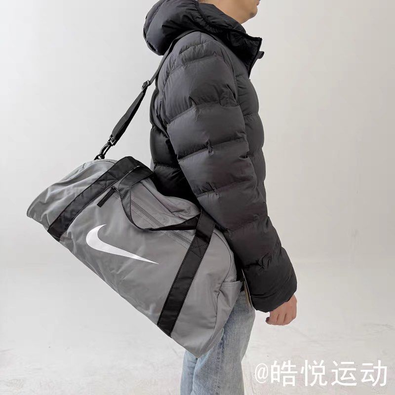 Nike Training Bag 24L Grey (Category: Backpacks) located in Manila. Submitted by jcpescasio24 (Listing ID 1460919902, Image 2). Description: Nike Training Bag 24L Grey ₱1,300 each ✅100% Legit ✅Complete & Brandnew ✅Unli Vouch Meetup: UPTC, Ever Commonwealth MOP: Gcash, BPI, BDO.