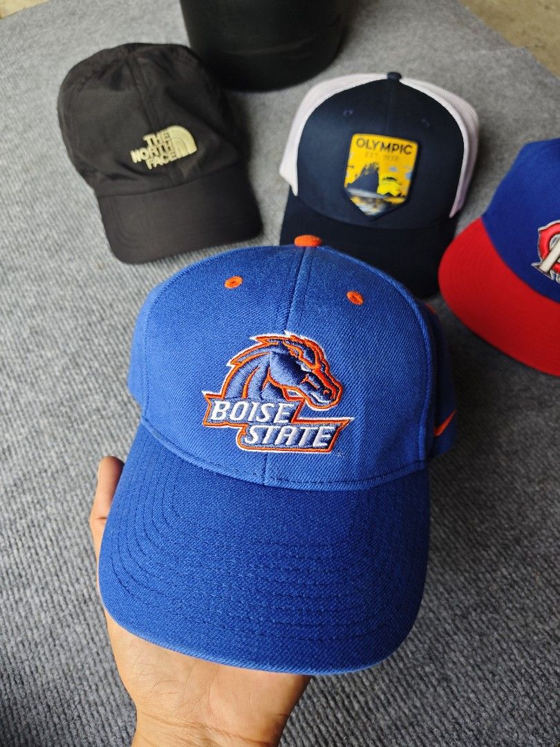 NIKE VINTAGE BIOSE STATE - BRONCOS (Category: Caps & Hats) located in Midsayap. Submitted by indigoventure (Listing ID 1460774976, Image 3). Description: EXCELLENT CONDITION ✨ NO ISSUE.
