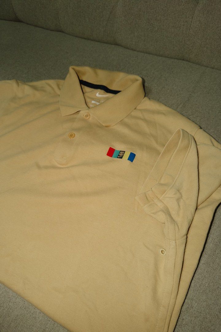 Nike Yellow Polo Shirt Medium (Category: Tshirts & Polo Shirts ) located in Makati City. Submitted by ray_sells (Listing ID 1460783105, Image 1). Description: Second Hand Item (Personal Wardrobe) - What you see is what you get. - Used but not in a bad condition. - Reason for selling: Decluttering. .