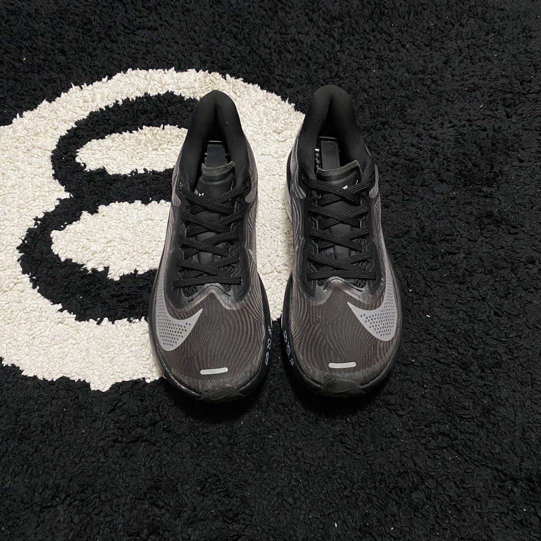 Nike Zoom Fly 6 (Category: Sneakers) located in Danao, Cebu. Submitted by sneaks_cebu (Listing ID 1460913740, Image 2). Description: Nike Zoom Fly 6 Size 7wm 24cm -no major issue Php 1,750 .