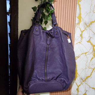 (Category: ) located in . Submitted by marianfinds (Listing ID 1460813287, Image 1). Description: .