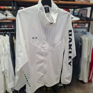 (Category: ) located in . Submitted by tokyothriftstore (Listing ID 1460779228, Image 1). Description: .