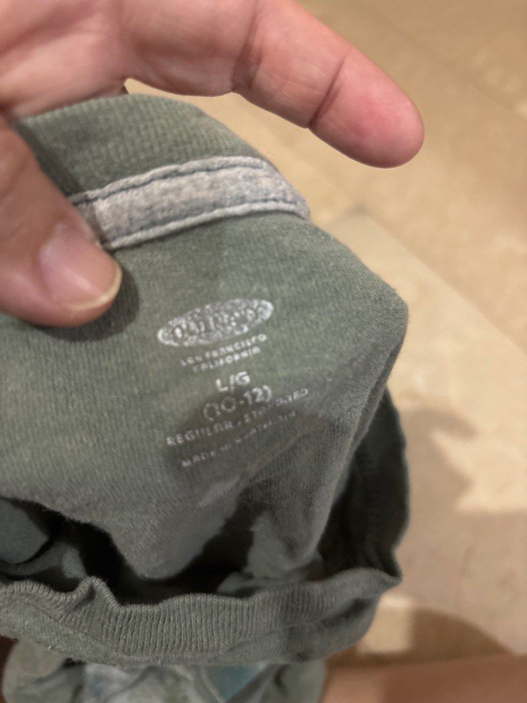 Old navy large shirt 10-12 yo (Category: Babies & Kids Fashion) located in Manila. Submitted by vintageaccessories (Listing ID 1460797294, Image 1). Description: .