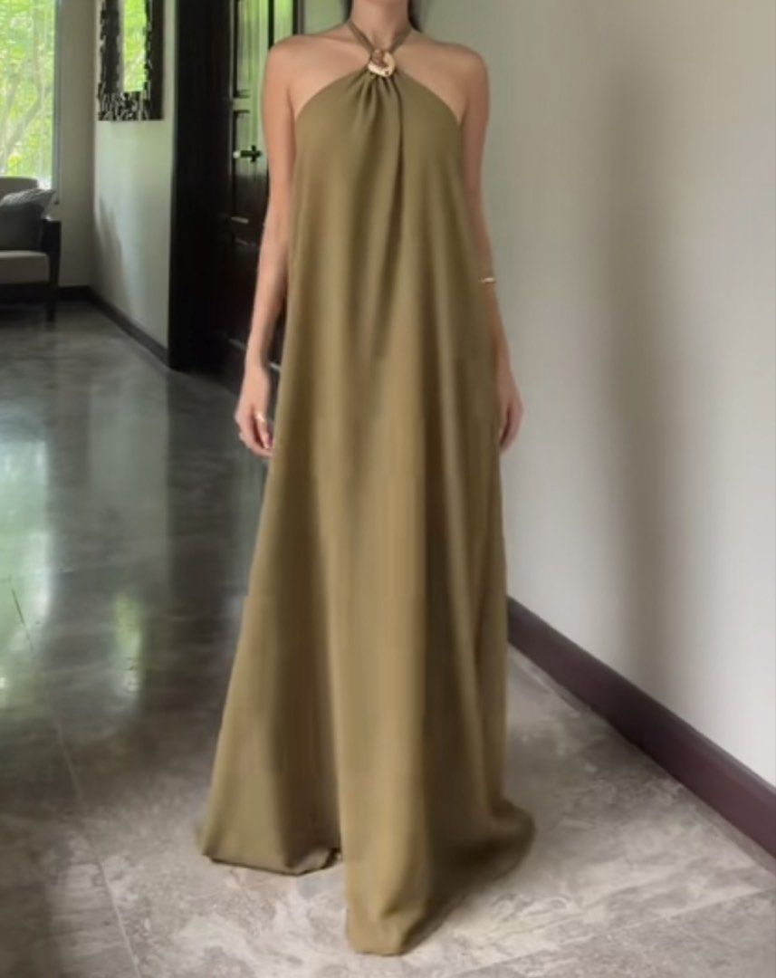 Olive Green Halter Long Dress (Category: Evening dresses & gowns) located in Pasig City. Submitted by serena.vw (Listing ID 1460910501, Image 2). Description: - brand new - size xs-s - long dress flowy - perfect for date nights.