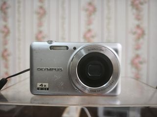 (Category: ) located in . Submitted by de-vintage (Listing ID 1460804268, Image 1). Description: .