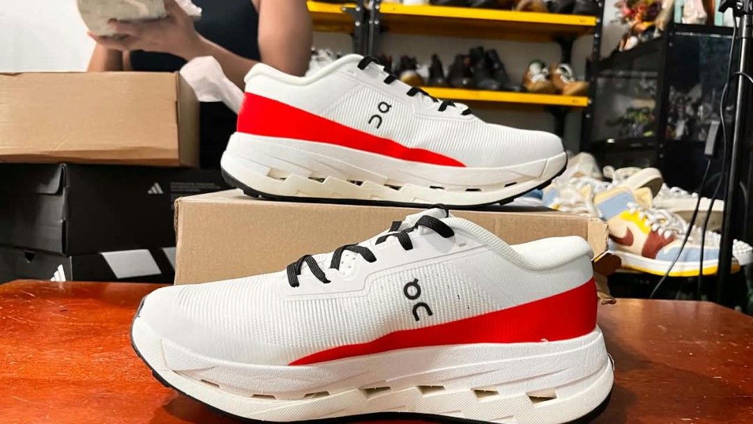 ON Cloud (ON) Shoes - Size 11 (Category: Sneakers) located in Cainta. Submitted by wichaelthriftstall (Listing ID 1460843844, Image 1). Description: BRAND NEW CONDITION ON CLOUD ULTRA 3 WITH BOX INLCUDED FREE SHIPPING SIZE - 11/45 OUR LOCATION - CAINTA RIZAL STO.DOMINGO FOR MORE DETAILS PLS BE ASSURE FOR THE QUESTIONS SALAMAT.