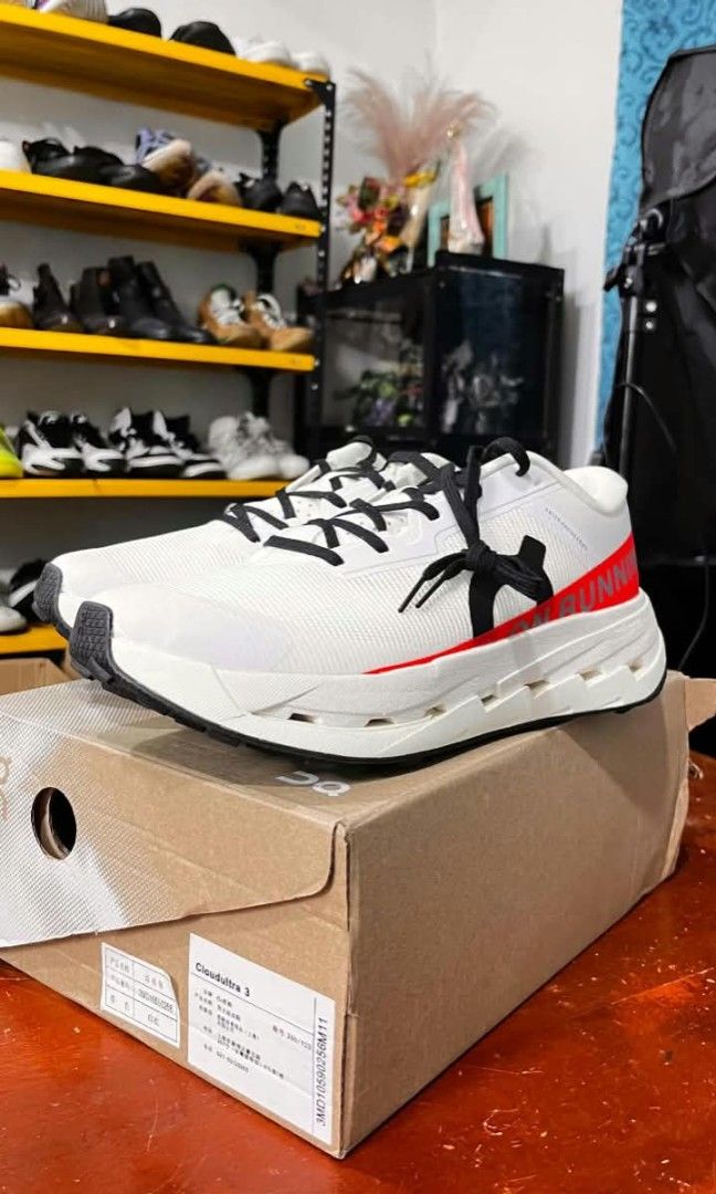 ON Cloud (ON) Shoes - Size 11 (Category: Sneakers) located in Cainta. Submitted by wichaelthriftstall (Listing ID 1460843844, Image 2). Description: BRAND NEW CONDITION ON CLOUD ULTRA 3 WITH BOX INLCUDED FREE SHIPPING SIZE - 11/45 OUR LOCATION - CAINTA RIZAL STO.DOMINGO FOR MORE DETAILS PLS BE ASSURE FOR THE QUESTIONS SALAMAT.