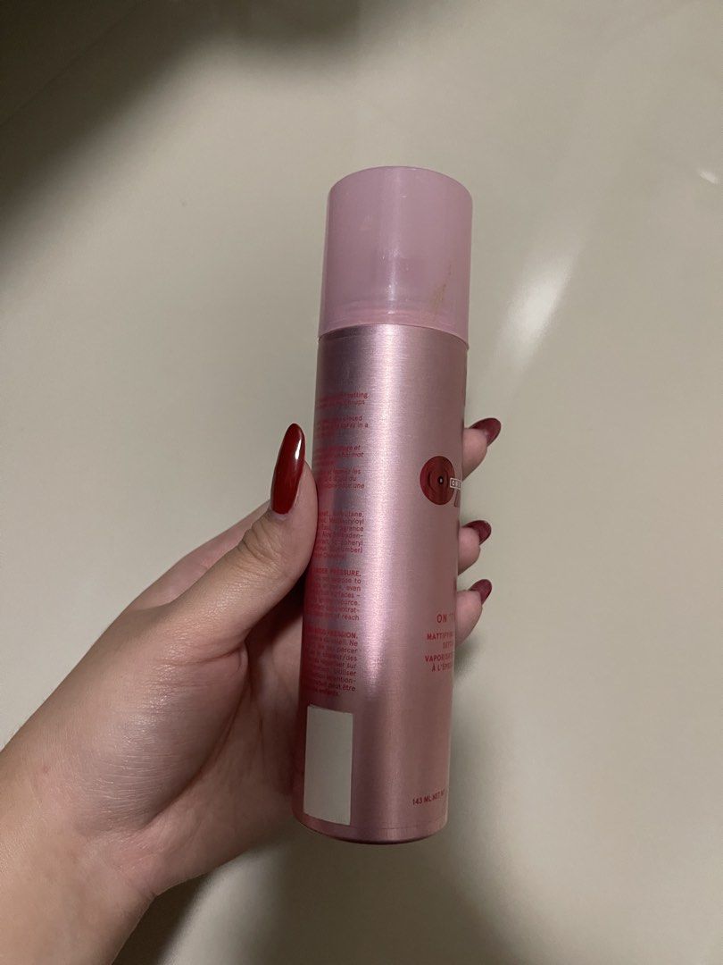 One Size Setting Spray (Category: Makeup) located in Paranaque City. Submitted by graceshanp (Listing ID 1460886765, Image 3). Description: - At least 60% - Price is negotiatable - doesn't come with a box .