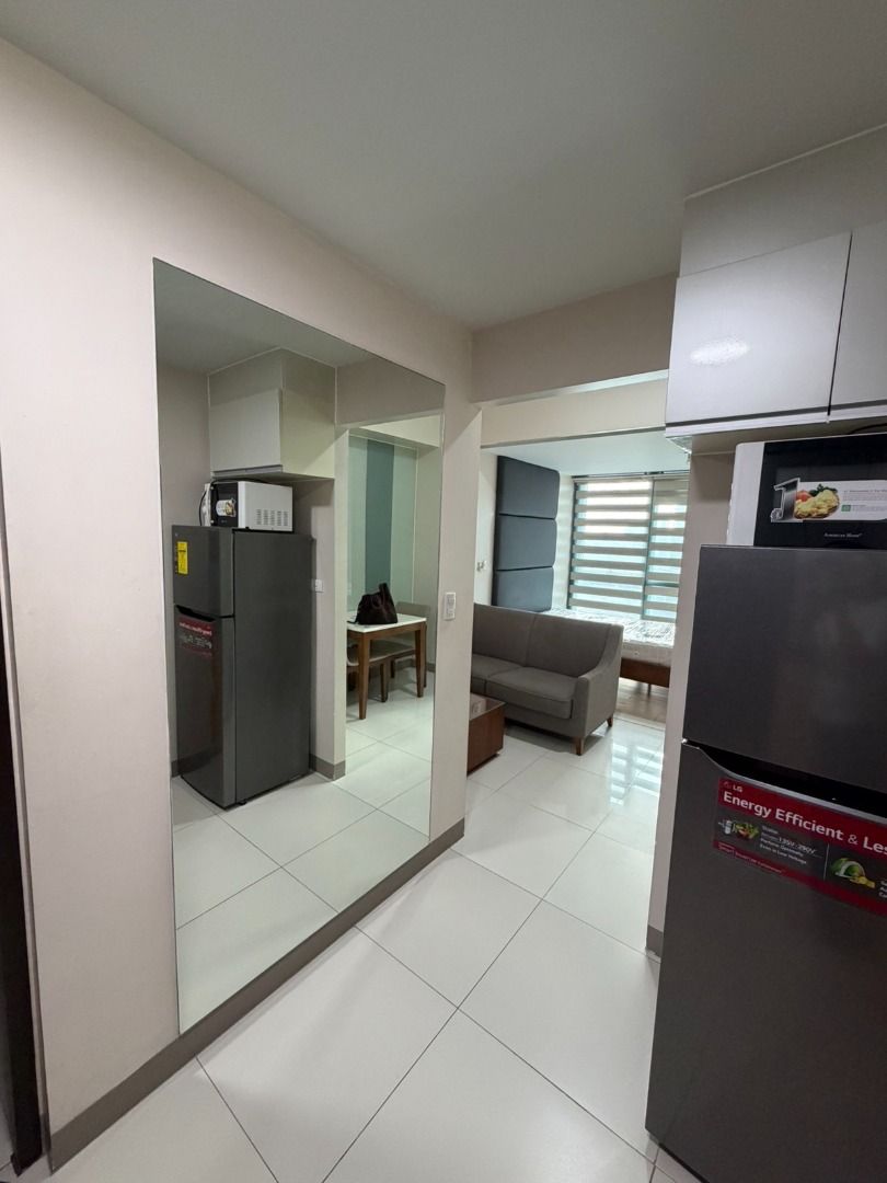 One Uptown Residences 1BR for RENT (Category: Apartments & Condos) located in Makati City. Submitted by lemontreerealestateinc. (Listing ID 1460776470, Image 2). Description: FOR RENT ONE UPTOWN RESIDENCES Bonifacio Global City, Taguig Furnished 1-bedroom condominium unit for rent at One Uptown Residences with a 36.5 sqm floor area. This Furnished condo in BGC offers a comfortable and convenient lifestyle in a prime location near offices, shoppin