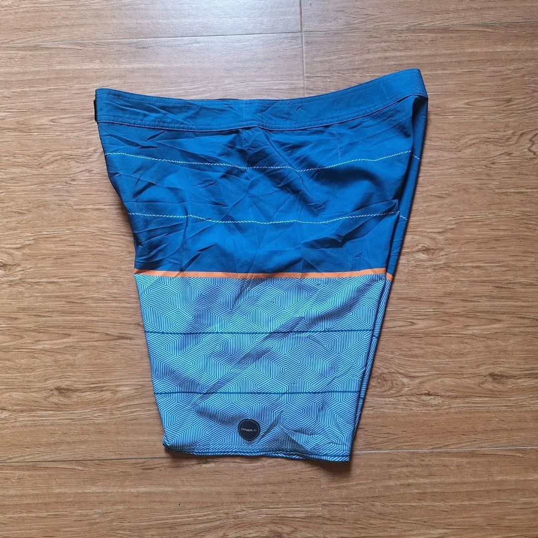 Oneill Board Short (Category: Swim Trunks & Board Shorts) located in Calatrava. Submitted by freecyclethreads (Listing ID 1460897474, Image 3). Description: Oneill Hyperfreak Hydra Bs Good as new condition Size: 36 Mine: 550 only + Shipping Fee Courier: J&T MOP: GCASH, GoTyme 📌 Note: Color may vary due to lighting. Payment first only. No cod/cop.