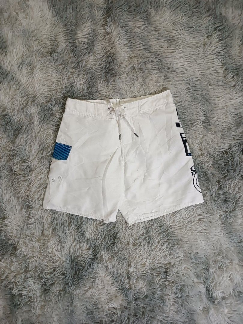 O'neill Boardshort (Category: Swim Trunks & Board Shorts) located in Mandaluyong City. Submitted by retro.199x (Listing ID 1460787882, Image 3). Description: SIZE 30 ON TAG Waist: 31-34 Length: 17 Thigh: 13.5 Leg Opening: 11.5 EXCELLENT CONDITION.