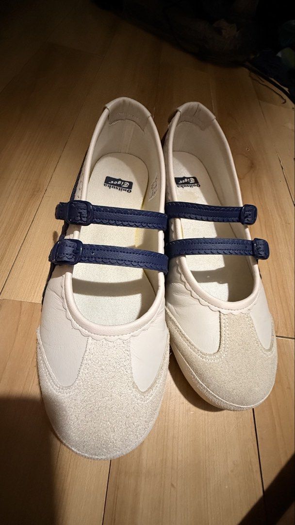 Onitsuka Mexico TGRS (Category: Announcements) located in Makati City. Submitted by ara.apple12-25883 (Listing ID 1460792422, Image 2). Description: US 7 from Osaka Japan Use once only With box and tag in very good condition too RFS: too big for me .
