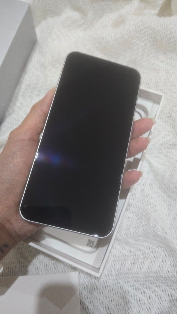 OPPO Find X9 Titanium Grey 512 GB (Category: OPPO) located in Manila. Submitted by lilmissangeline (Listing ID 1460805011, Image 2). Description: - Brand new, back in box - In original box and Sun Yingsha Limited Edition Gift Box - Had to take an unboxing video for work so the box is open but I never actually used the phone for personal use.