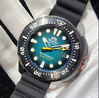 (Category: ) located in . Submitted by thewatchshoppe (Listing ID 1336036052, Image 1). Description: .