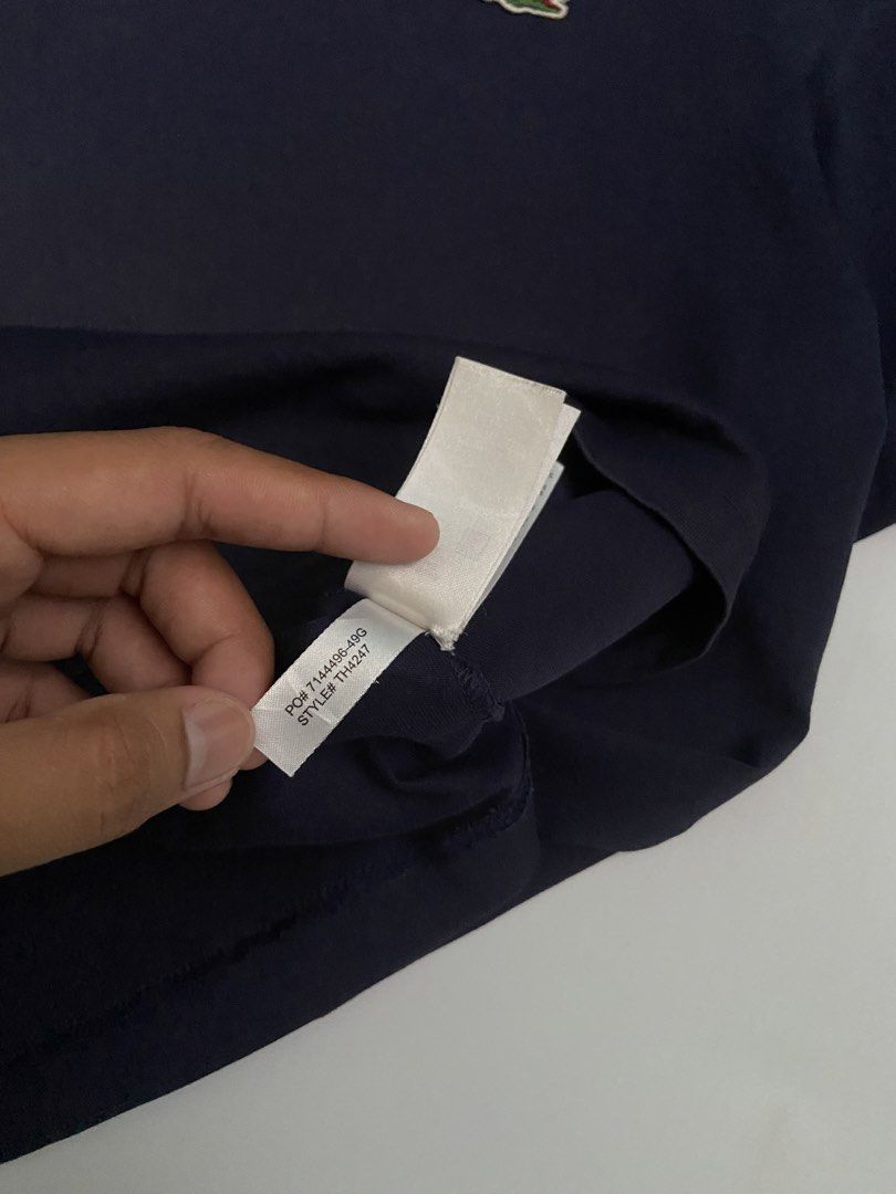 Orig Lacoste Tee (Category: Formal Shirts) located in Libmanan. Submitted by kushin2.0 (Listing ID 1460840337, Image 3). Description: Lacoste 21.7 x 28.4 Good condition 100% Orig/Authentic Navy blue Still Presentable Issue: 1 small pinhole sa back not visible🤞🏻.